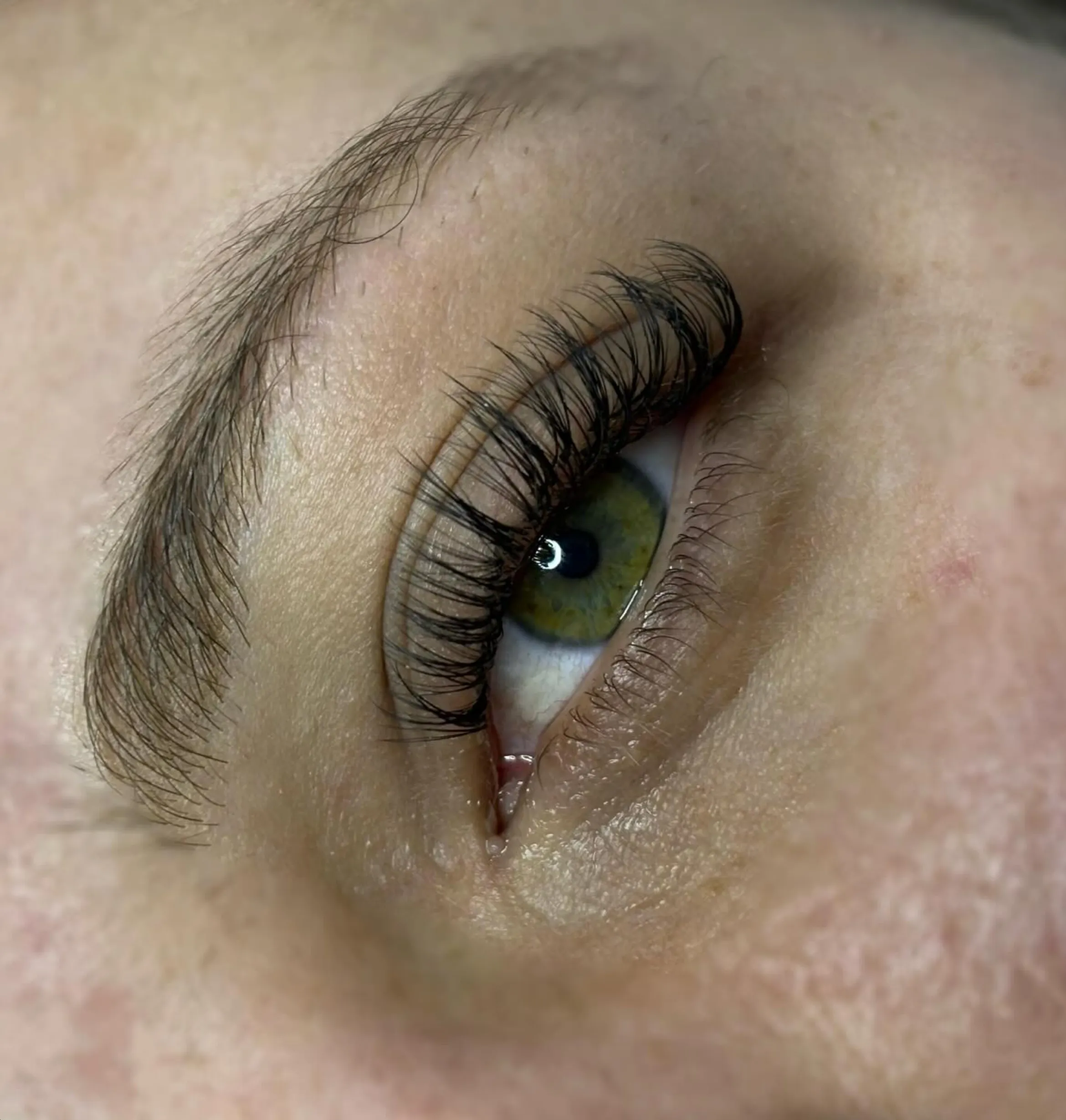 weak lashes